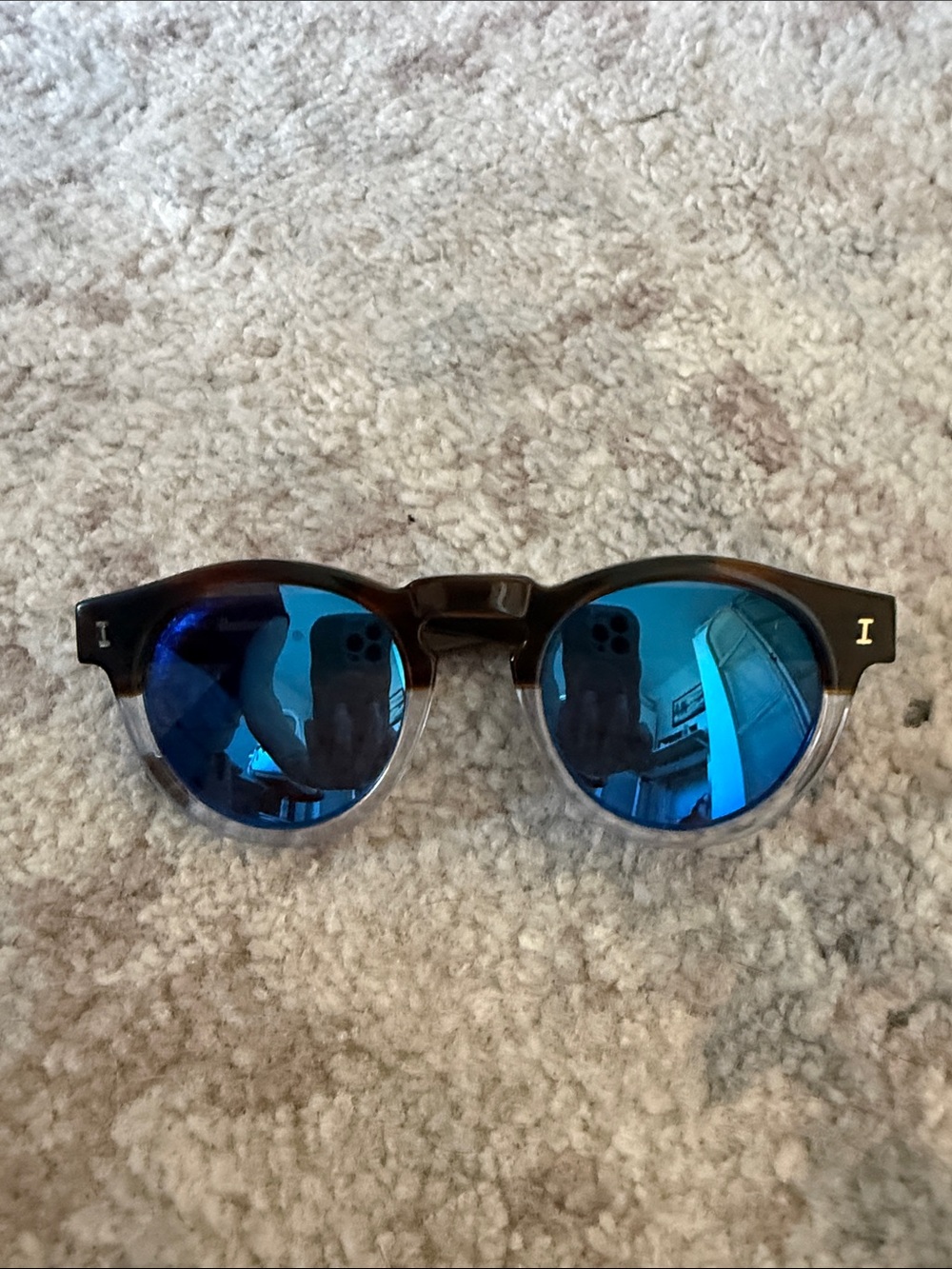 Illesteva Leonard Round Blue Mirror Lens Sunglasses with Tortoiseshell Frame